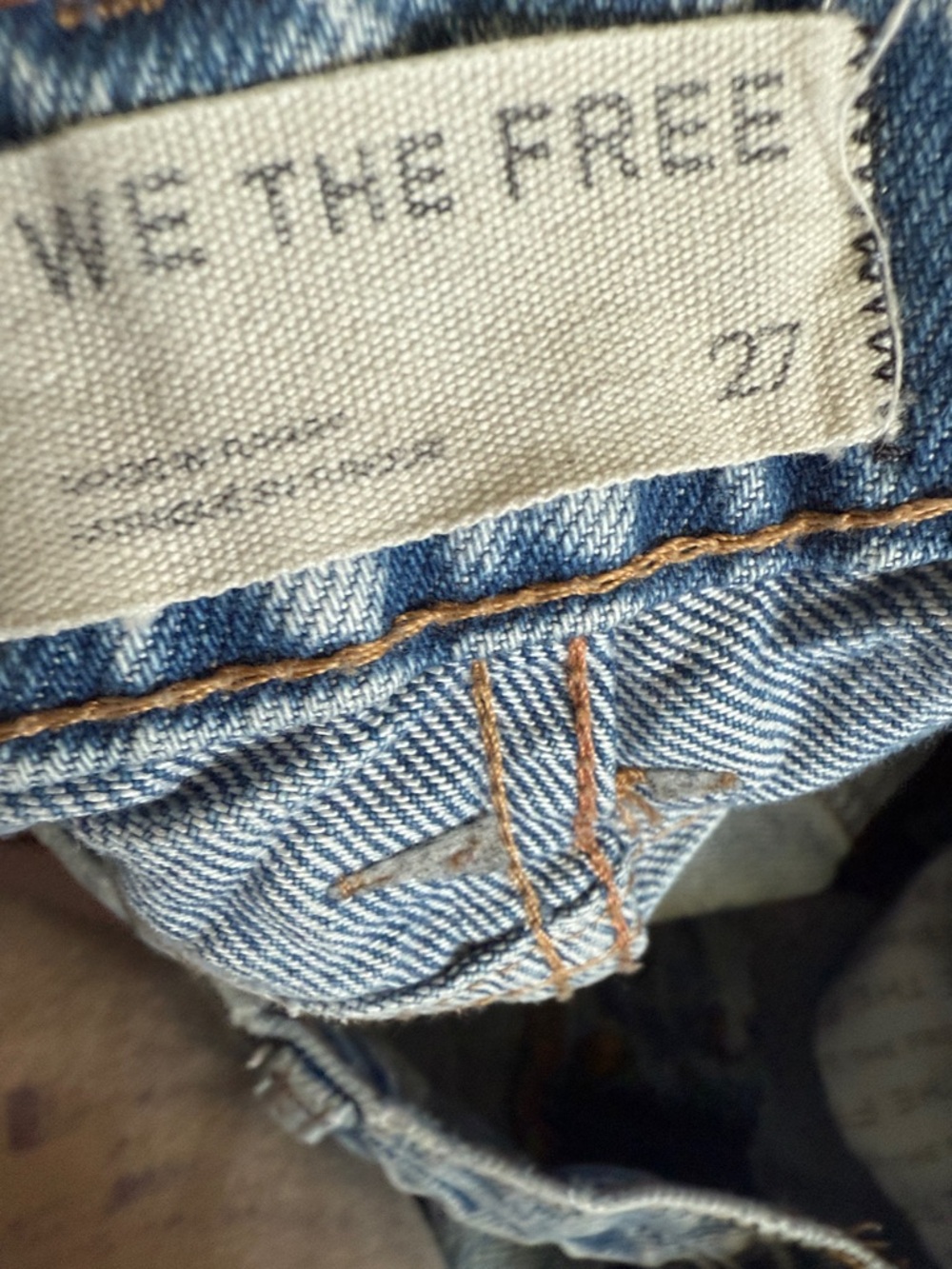 We The Free Good Luck Mid Rise Barrel Jeans in Ultra Light Beam Sz 27 - Picture 4 of 4